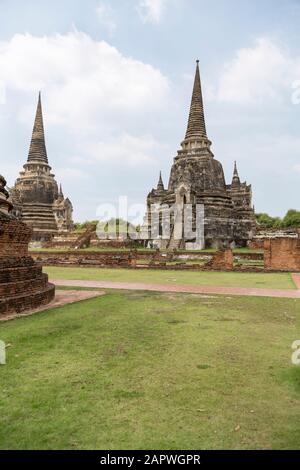 Große Felsstupas des Wat Phra Si Sanphet Komplexes, Ayutthaya Stockfoto