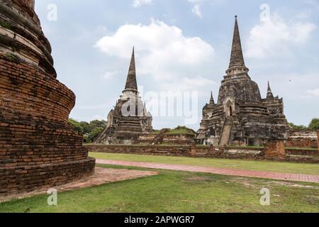 Große Felsstupas des Wat Phra Si Sanphet Komplexes, Ayutthaya Stockfoto