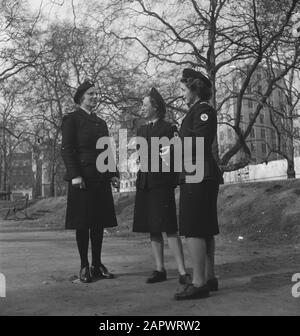 HIE [Holland in England]/Anefo London Serie niederländische Soldaten in England [Mitglieder des Women's Help Corps (VHK)] Datum: 1944 Ort: Großbritannien Schlagwörter: Militär, Zweiter Weltkrieg, Fraueneinrichtung Name: VHK Stockfoto