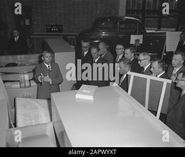 Transfer von vier neuen Labors zur Technischen Hoogeschule Delft Datum: 9. Januar 1959 Stockfoto