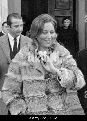 Prinzessin Paola und Prinz Albert von Belgien in Amsterdam Prinz Albert, Prinzessin Paola und Bürgermeister Samkalden verließen das Amt; Stockfoto