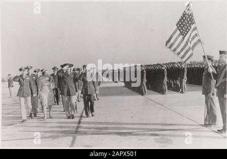 Prinzessin Juliana besucht den Royal Netherlands Flying Slap auf der Jackson Air Base, Jackson (Miss), Oktober 1943 Datum: 1943 Schlüsselwörter: Royal House Stockfoto