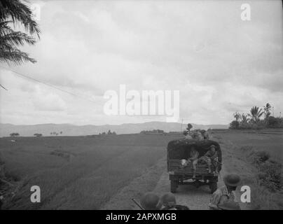 Vormarsch von Padang Im märz von Loeboek Selasieh nach Solok (Sumatra) Datum: 20. Dezember 1948 Ort: Indonesien, Niederländische Ostindien, Sumatra Stockfoto