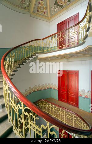 Geschwungene Treppe, Treppenhaus, Jugendstil, Jugendstilmuseum, Riga, Lettland Stockfoto