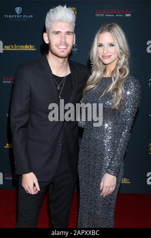 24. Januar 2020, Los Angeles, CA, USA: Los ANGELES - 24. JANUAR: Colton Dixon und Gast bei den Movieguide Awards 2020 im Avalon Hollywood am 24. Januar 2020 in Los Angeles, CA (Credit Image: © Kay Blake/ZUMA Wire) Stockfoto