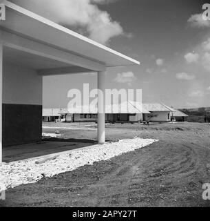 Reisen Sie nach Suriname und zu den niederländischen Antillen Residences in Julianadorp am Curaçao Datum: 1947 Ort: Curaçao, Julianadorp Schlüsselwörter: Homes Institution Name: CPIM Stockfoto