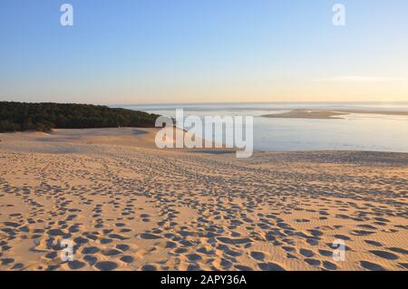 Urlaub an der Bucht von Arcachon und der düne pilat, Frankreich, Sommerabend am Strand Stockfoto