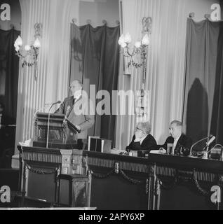 Minister Luns während seiner Rede im Repräsentantenhaus, Minister Luns Datum: 31. Januar 1963 Ort: Den Haag, Zuid-Holland Schlüsselwörter: Redes persönlicher Name: LUNs, J.A.M. H., Luns, Joseph: Nijs, Jac. De/Anefo Stockfoto