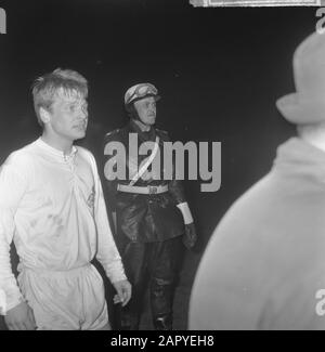 FC Koln gegen Liverpool 2-2, im Feyenoordstadion, deutscher Spieler nach dem Ausscheidungstermin: 24. März 1965 Schlagwörter: Sport, Fußball-Institutionenname: Fairing, The Stockfoto