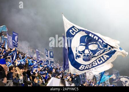 Fans brescia Curva während Brescia gegen Mailand, Brescia, Italien, 24. Januar 2020, Fußball-italienische Fußball-Serie-A-Männermeisterschaft Stockfoto