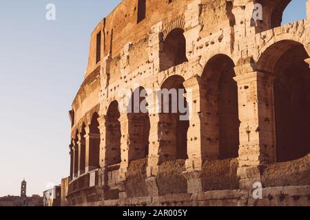 ROM, italien - 23. Dezember 2019: Das Kolosseum in Rom, Italien. Stockfoto