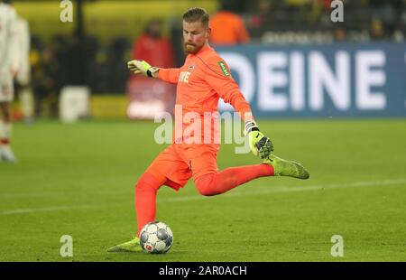 Dortmund, Deutschland. Januar 2020. Firo: 24.01.2020 Fußball, 2019/2020 1.Bundesliga: BVB Borussia Dortmund - 1.FC Köln, Köln Individualkampagne, Timo Horn weltweite Nutzung Credit: Dpa / Alamy Live News Stockfoto