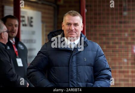 London, Großbritannien. Januar 2020. Der ehemalige Brentford-Manager Dean Smith kam im Vorkampf beim 4. Spiel um den FA Cup zwischen Brentford und Leicester City im Griffin Park, London, England am 25. Januar 2020 an. Foto von Andy Aleks. Kredit: Prime Media Images/Alamy Live News Stockfoto