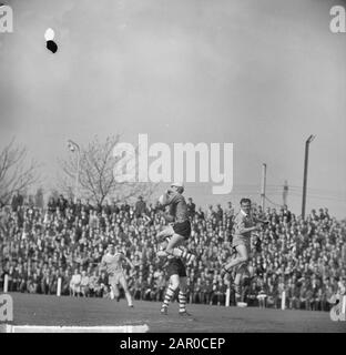 PSV gegen Sparta 0-1.Spiel Moment Datum: 21. April 1963 Schlagwörter: Sport, Fußball Institution Name: PSV, Sparta Stockfoto