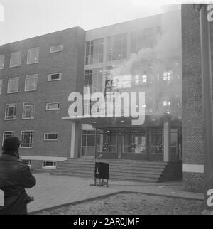 Prince eröffnete Prins Bernhard-Pavillon auf der RMA in Breda Datum: 16. Januar 1964 Ort: Breda Schlüsselwörter: Kanonen, Eröffnungsfeierlichkeiten, Princes Institutionenname: RMA, Prins Bernhardpavillon Stockfoto