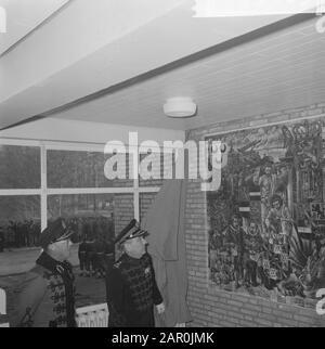 Prince eröffnete Prins Bernhard-Pavillon auf der RMA in Breda Datum: 16. Januar 1964 Ort: Breda Schlüsselwörter: Kanonen, Eröffnungsfeierlichkeiten, Princes Institutionenname: RMA, Prins Bernhardpavillon Stockfoto