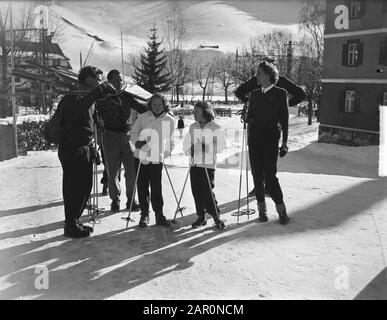 Prinzessinnen in Österreich (Sankt Anton) Datum: 12. Februar 1949 Standort: Österreich, Sankt Anton am Arlberg, Tyrol Stockfoto
