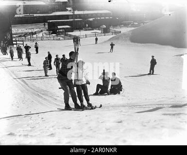 Prinzessinnen in Österreich (Sankt Anton) Datum: 12. Februar 1949 Standort: Österreich, Sankt Anton am Arlberg, Tyrol Stockfoto