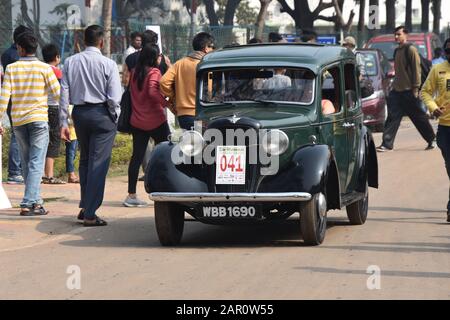 1937 Austin Ten Auto mit 10 ps 4-Zylinder-Motor. Indien WBB 1690. Stockfoto