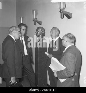 Rücksprache mit der Labour-Stiftung, Herr Roemers Datum: 17. Juni 1965 Stichwörter: Unter Berücksichtigung des persönlichen Namens: Roemers, Dirk Institution Name: Foundation van de Arbeid Stockfoto