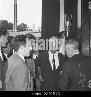 Rücksprache mit der Labour-Stiftung, Herr Roemers Datum: 17. Juni 1965 Stichwörter: Unter Berücksichtigung des persönlichen Namens: Roemers, Dirk Institution Name: Foundation van de Arbeid Stockfoto