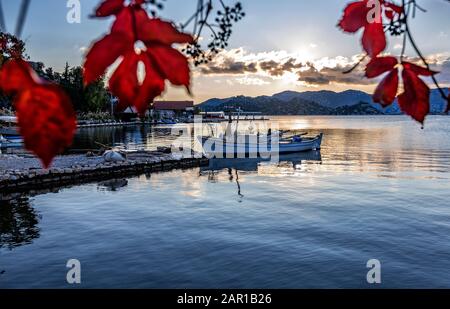 Üçağız, das bescheidene Dorf der Bucht von Kekova Stockfoto