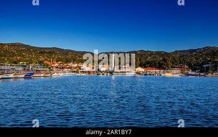 Üçağız, das bescheidene Dorf der Bucht von Kekova Stockfoto