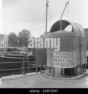 Urinal gemalt auf hoek Amstel, Skinny-Brücke Datum: 26. Juli 1965 Schlüsselwörter: Urinal Personenname: Amstel Stockfoto