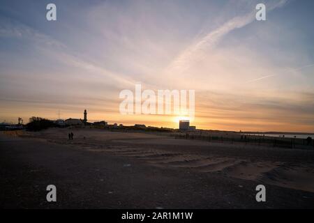 Blick von der Westpier auf den Strand von Warnemünde Stockfoto