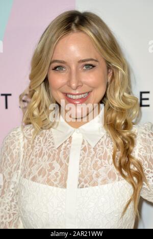 New York, NY, USA. Januar 2020. Jenny Mollen bei der Ankunft für das Hudson River Park Friends Playground Committee Luncheon, Aktuell am Chelsea Piers, Pier Sixty, New York, NY 24. Januar 2020. Credit: Kristin Callahan/Everett Collection/Alamy Live News Stockfoto