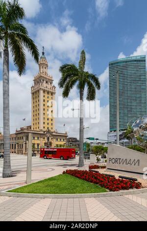Der Freedom Tower in Downtown Miami, Miami, Florida, Vereinigte Staaten von Amerika, Nordamerika Stockfoto