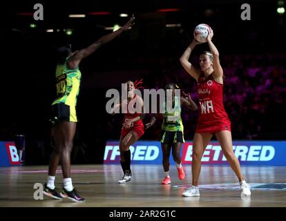 Nat Haythornthwaite von England Vitality Roses beim Vitality Netball Nations Cup-Spiel in der Copper Box, London. Stockfoto