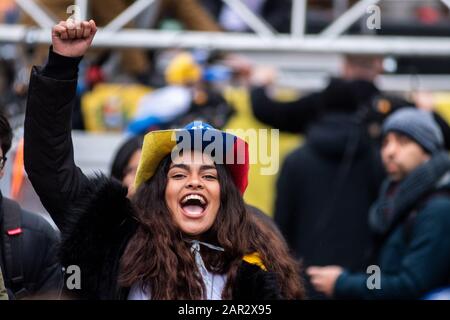 Madrid, Spanien. Januar 2020. Der venezolanische Anhänger des Oppositionsführers Juan Guaido rief während einer Kundgebung in Puerta del Sol mit den in Madrid lebenden Venezolanen. Credit: Marcos del Mazo/Alamy Live News Stockfoto