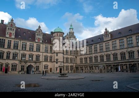 Innenhof auf Schloss Kronborg Helsingør, Dänemark. Verewigt als Elsinore in William Shakespeares Stück Hamlet. Stockfoto