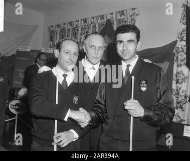 Franzose Jean Marty Europameister Anker-Frame 47/1 in Zwanenburg, links Jean Marty und rechts Hank Scholte Datum: 16. Januar 1966 Ort: Noord-Holland, Zwanenburg Schlüsselwörter: Billard, Champions persönlicher Name: Jean Marty Stockfoto