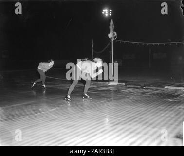 Jaap Eden Eisbahn in Amsterdam eröffnet Sport, Schlittschuhlaufen, Eislaufen Datum: 14. Oktober 1966 Ort: Amsterdam, Noord-Holland Schlüsselwörter: Eislaufen, Sport Stockfoto