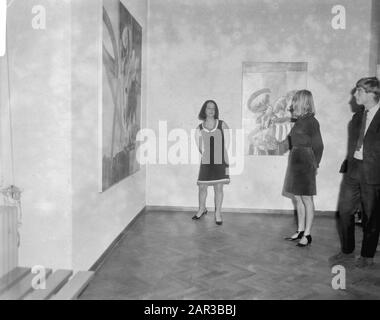 Ausstellung Atelier 4 im Stedelijk Museum in Amsterdam eröffnete Museen, Ausstellungen, Gemälde Datum: 28. Oktober 1966 Standort: Amsterdam, Noord-Holland Schlüsselwörter: Museen, Gemälde, Ausstellungen Stockfoto