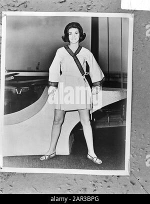 Trans World Airlines. Europäischer Stil eingeführt. Italienischer Stil, Stewardess Carolyn Sheehan Datum: 28. Mai 1968 Stockfoto