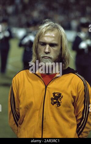 Willys Brokamp im Trainingsanzug Niederländische Nationalmannschaft, Schlagzeile Datum: 16. August 1973 Schlagwörter: Sport, Trainingsanzüge, Fußball Personenname: Brokamp, Willys Stockfoto