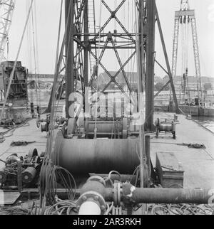Reparaturhafen Amsterdam Zweiter Weltkrieg, Wiederherstellungsdatum: 1945 Ort: Amsterdam, Noord-Holland Schlüsselwörter: Erholung, zweiter Weltkrieg Stockfoto