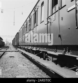 Ausstattung der niederländischen Eisenbahn Ausstattung der niederländischen Eisenbahn Datum: 1945 Schlagwörter: Züge, Zweiter Weltkrieg, Verkehrseinrichtung Name: NS Stockfoto