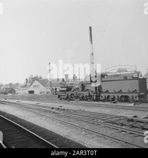 Ausstattung der niederländischen Eisenbahn Ausstattung der niederländischen Eisenbahn Datum: 1945 Schlagwörter: Züge, Zweiter Weltkrieg, Verkehrseinrichtung Name: NS Stockfoto