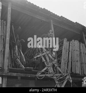 Bericht: Feuerwerk Leiden Datum: 22. Januar 1946 Ort: Leiden, Zuid-Holland Schlüsselwörter: Fabriken, Feuerwerk Stockfoto