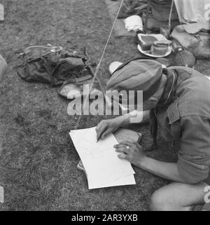 Boy Scout Meeting Palmpases Datum: 13. April 1946 Schlüsselwörter: Meetings, Pfadfinder Stockfoto