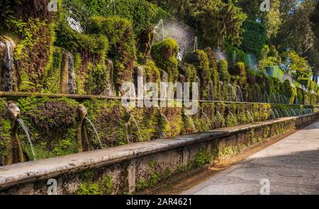 ROM lokales Wahrzeichen Latium Region Italien - Villa Deste Cento Fontane oder Hundert Brunnen Denkmal in Tivoli Stockfoto