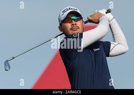 Dubai, VAE. Januar 2020. Masahiro Kawamura aus Japan im Einsatz beim vierten Loch in der Endrunde während der PGA European Tour Dubai Desert Classic im Emirates Golf Club, Dubai, VAE am 26. Januar 2020. Foto von Grant Winter. Nur redaktionelle Nutzung, Lizenz für kommerzielle Nutzung erforderlich. Keine Verwendung bei Wetten, Spielen oder einer einzelnen Club-/Liga-/Spielerpublikationen. Kredit: UK Sports Pics Ltd/Alamy Live News Stockfoto