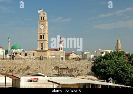 Der Uhrturm in der Altstadt von Akko, Israel Stockfoto