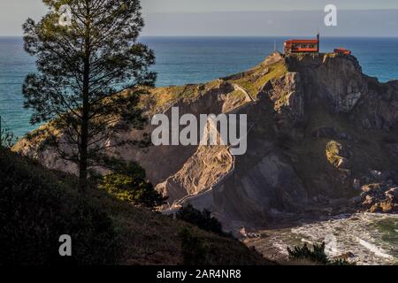 Einsiedlerei von San Juan de Gaztelugatxe im Baskenland, Spanien, Drehort für Game of Thrones Stockfoto