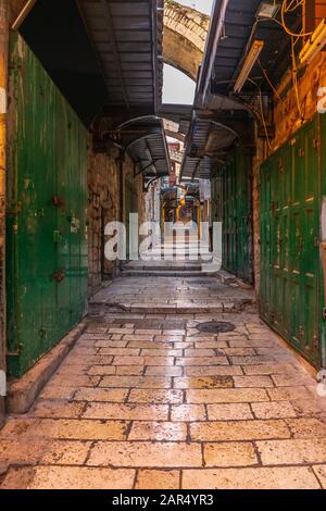 Gasse im arabischen Viertel in der Altstadt von Jerusalem, Israel Stockfoto