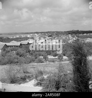 Israel 1948-1949: Kinderdorf Onim Gebäude des Kinderdorfes Onim Datum: 1948 Ort: Israel Schlagwörter: Gebäude, Jugendpflege, Kinderheime, Panoramaaufnahmen Stockfoto